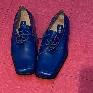Men’s blue leather shoes, size 13
